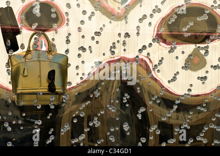 Old building reflected in the Louis Vuitton shopfront, King Street, Perth,  Western Australia Stock Photo - Alamy