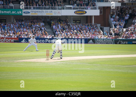 Quatrième Essai cendres Cricket l'Australie contre l'Angleterre qui a eu lieu en Angleterre Headingly Banque D'Images