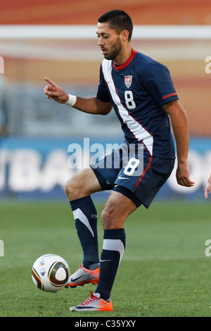 Clint Dempsey des États-Unis en action au cours d'une Coupe du Monde de soccer match contre la Slovénie le 18 juin 2010 à Ellis Park. Banque D'Images