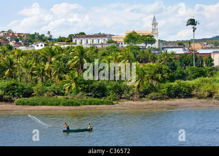 La pêche en Cachoeira, près de Salvador, Brésil Banque D'Images