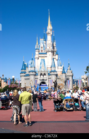 Le Château de Cendrillon, Walt Disney World Resort, Orlando, Floride Banque D'Images