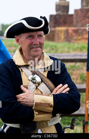 Soldat de l'Union reenactor porte un uniforme de guerre révolutionnaire pour la première bataille de la guerre civile, Manassas National Battlefield. Banque D'Images