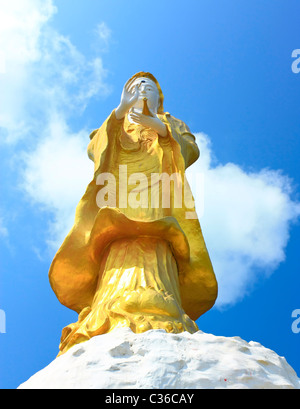 Kuan Yin est un respect sacré pour ceux qui ne mangent pas de grands animaux. Koh Larn est situé à Chonburi, Thaïlande Banque D'Images