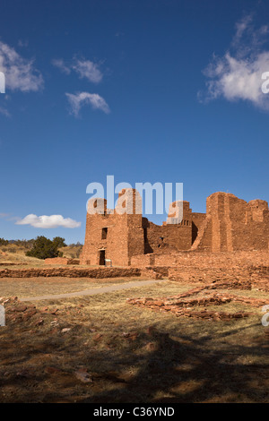 L'église coloniale espagnole à Quarai, Salinas Pueblo Missions National Monument, New Mexico, USA. Banque D'Images