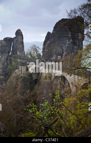 Pont de la Bastei dans la Suisse saxonne (Allemagne). Banque D'Images