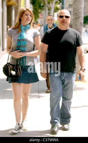 Autumn Chiklis et Michael Chiklis ancienne star de "l'écu' dehors et environ dans la région de Los Angeles avec sa fille, Los Angeles Banque D'Images