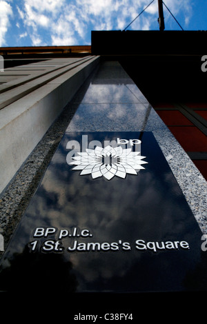 Le siège de BP sur St James Square à Londres. Banque D'Images