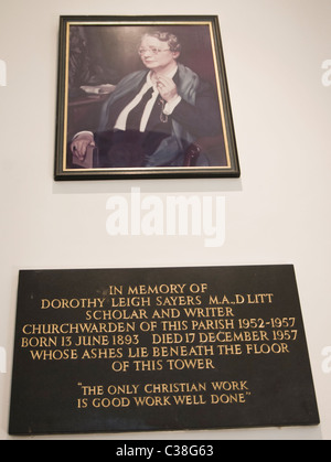 Tombe de Dorothy L. Sayers de Sainte-Anne, Londres ; Grab von Dorothy L. Sayers de Sainte-Anne, Soho Banque D'Images