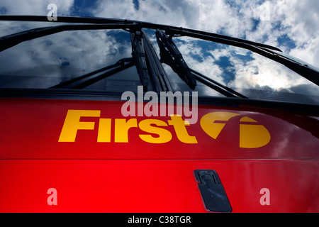 Image d'illustration d'un bus de marque Groupe Frist. Banque D'Images