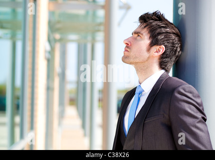 Portrait of man in suit Banque D'Images