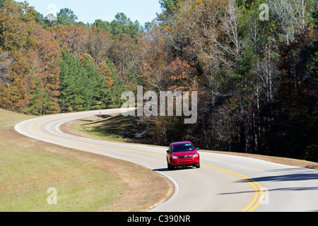 Natchez Trace Parkway exploité par le National Park Service commémore la vieille Natchez Trace dans le Mississipi, USA. Banque D'Images