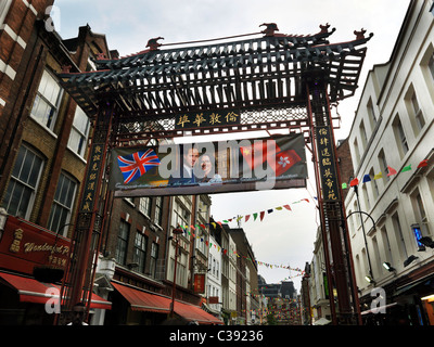 China Town Arch décoré pour le Mariage Royal Banque D'Images