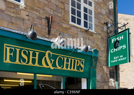 Poisson traditionnel et Chip Shop, Bakewell, le Peak District, Derbyshire, Royaume-Uni Banque D'Images