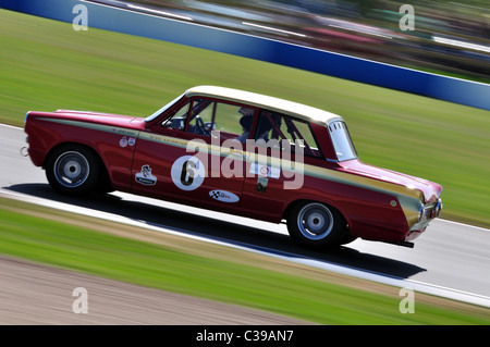 U2TC Pre-'66 de moins de 2 litres de tourismes - Henry Mann, 1965 Ford Cortina Lotus Mk1 Banque D'Images