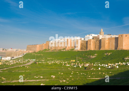 Vue vers la Kasbah des Oudaias Rabat la forteresse de la capitale du Maroc Sud Banque D'Images