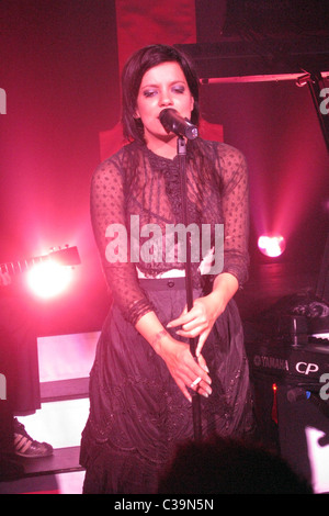 Lily Allen lors d'un concert secret tenu au tabernacle de Powis Square. Londres, Angleterre - 11.05.09 : Banque D'Images