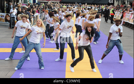 Atmosphère UK film premiere de 'Hannah Montana' à l'odéon West End - Arrivées Londres, Angleterre - 23.04.09 Banque D'Images