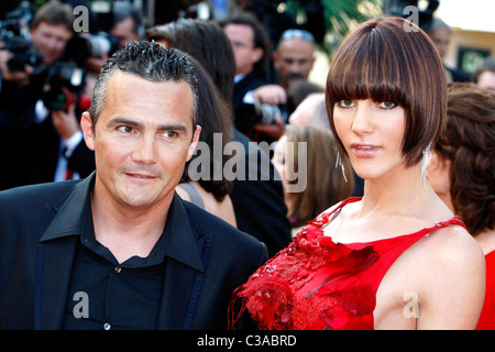 Richard Virenque et guest 2009 Cannes International Film Festival - Jour 7 Première de 'Los Abrazos Roto" (Les Étreintes brisées) - Banque D'Images