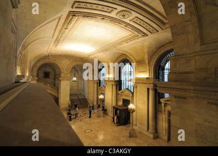 L'intérieur du hall d'entrée principale de la Bibliothèque publique de New York de la Direction générale de la Banque D'Images