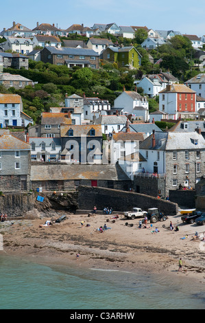 La petite plage de port Isaac à North Cornwall, UK Banque D'Images