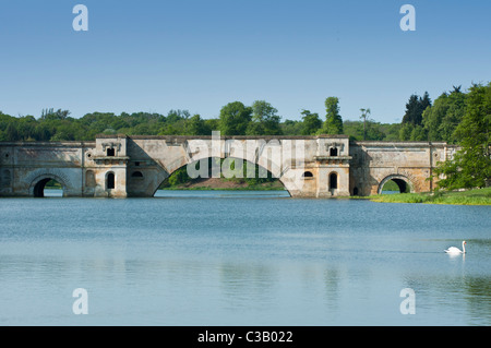 Le Grand Pont à Blenheim Palace, Oxfordshire, Angleterre. Banque D'Images