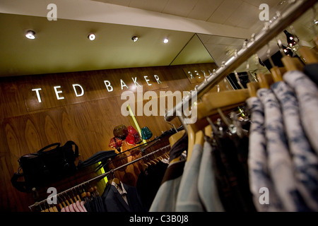 Ted Baker affiche dans Selfridges, le centre de Londres Banque D'Images