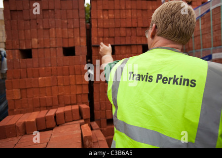 Image d'illustration d'un Travis Perkins cour. Banque D'Images