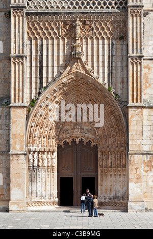 Portail principal du Monastère de Batalha. Un chef-d'œuvre du gothique et manuélin. Unesco World Heritage. Le Portugal. Banque D'Images