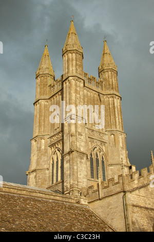 L'église de Saint Sampson Wiltshire Cricklade Angleterre le jour d'hiver ensoleillé Banque D'Images