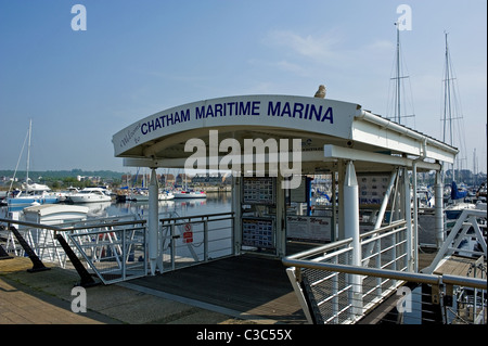 Une porte d'entrée maritime Chatham Marina. Banque D'Images