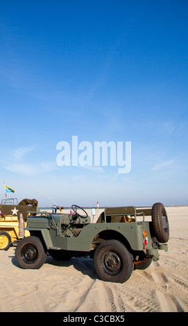 Véhicule de l'armée US on beach Banque D'Images