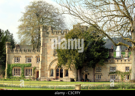 Bolton Abbey près de River Wharfe Yorkshire sur le duc de Devonshire Estate Banque D'Images