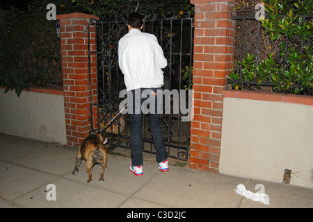 Samantha Ronson arrivant à son domicile après une soirée à Los Angeles, Californie - 23.06.09 Banque D'Images