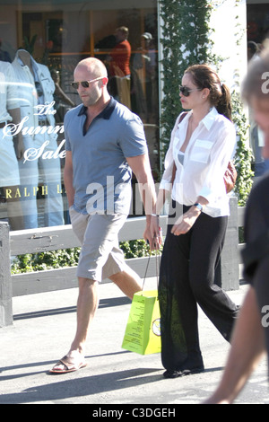 Jason Statham et petite amie Alex Zosman sortir shopping à Los Angeles, Californie - 05.07.09 RHS/ Banque D'Images