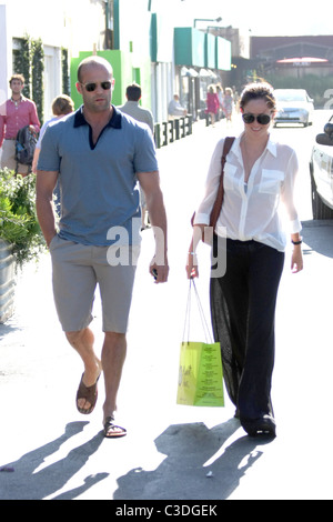 Jason Statham et petite amie Alex Zosman sortir shopping à Los Angeles, Californie - 05.07.09 RHS/ Banque D'Images