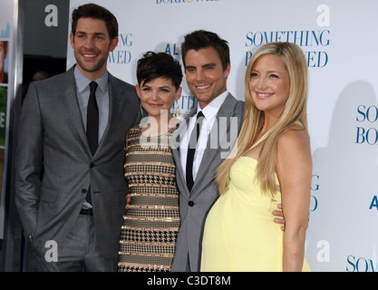 JOHN KRASINSKI GINNIFER GOODWIN COLIN EGGLESFIELD Kate Hudson quelque chose d'emprunté. Première mondiale. La Warner Bros Pictures. HOLLY Banque D'Images