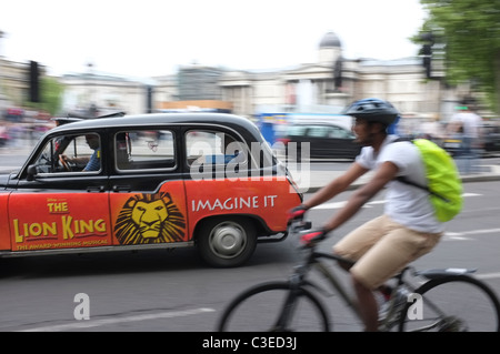 Cycliste de Londres Banque D'Images