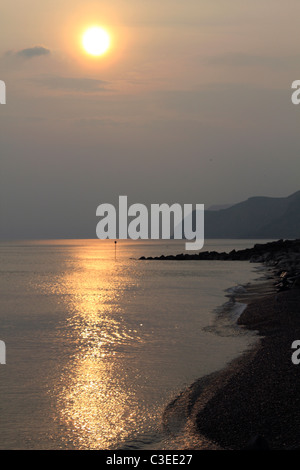 Coucher du soleil à West Bay, près de Charmouth Dorset England UK Banque D'Images