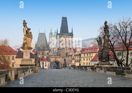 Le Pont Charles avec la Tour (petit quartier), Prague, République Tchèque Banque D'Images