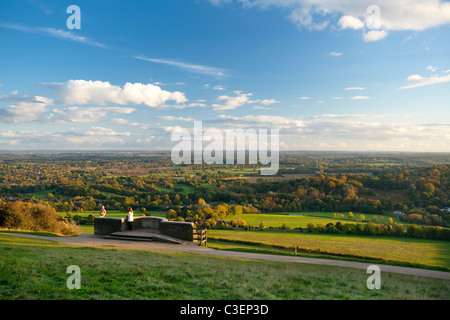 Vue d'automne à partir de Fort Hill viewpoint Dorking Surrey Surrey Hills Angleterre Banque D'Images