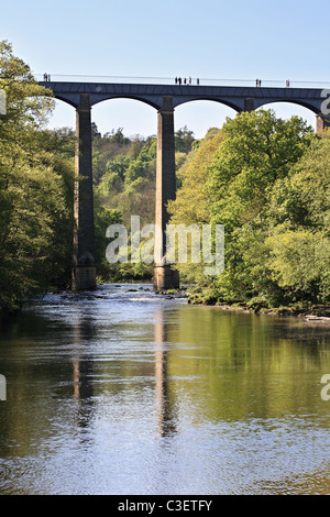 Canal de Pontcysyllte Aqueduct sur la rivière Dee à Llangollen, Nord du Pays de Galles, Royaume-Uni Banque D'Images