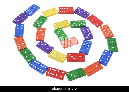 Arrangement des dominos de couleur Banque D'Images