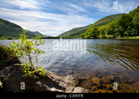 Voilà en Balquhidder glen Loch, partie du Loch Lomond et des Trossachs national park Central Scotland prises le jour d'amende Banque D'Images