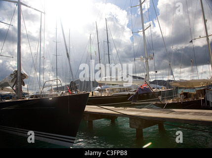 Antigua - semaine des courses de yachts de Falmouth Harbour Banque D'Images