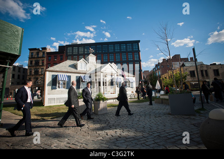 Un pré-fab beach cottage dans le Meatpacking district de New York Tommy Hilfiger dispose d'un pop up store avec sa ligne d'univers de préparation Banque D'Images