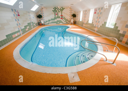 Une piscine intérieure à la direction de la protection de la propriété de Bell End Farm dans Rosedale, North York Moors. Banque D'Images