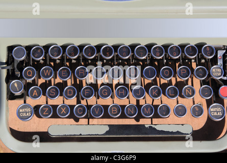 De l'ancienne machine à écrire vintage retro clavier qwerty espagnol Banque D'Images