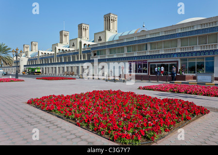 Vue extérieure de l'Blue Souq à Sharjah, Émirats arabes unis, du Golfe Persique Banque D'Images