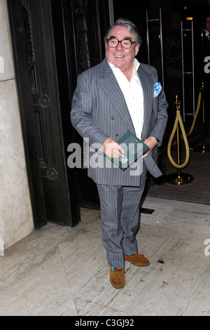 Ronnie Corbett l'ouverture du nouveau restaurant et bar à huîtres verts à Mayfair. Londres, Angleterre - 01.09.09 Vince Maher/ Banque D'Images