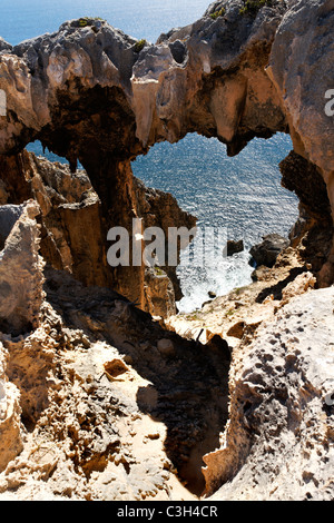 Calcaire naturel la formation de ponts , Parc National d'Entrecasteaux le sud-ouest de l'Australie Banque D'Images